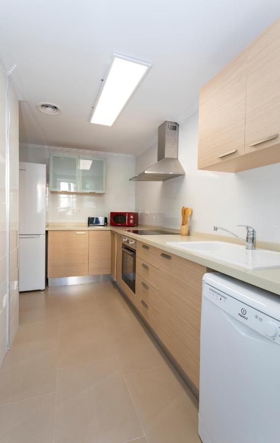 Brisas B2, 2 Dormitorios, Playa A 50M, By BookinДения Екстериор снимка